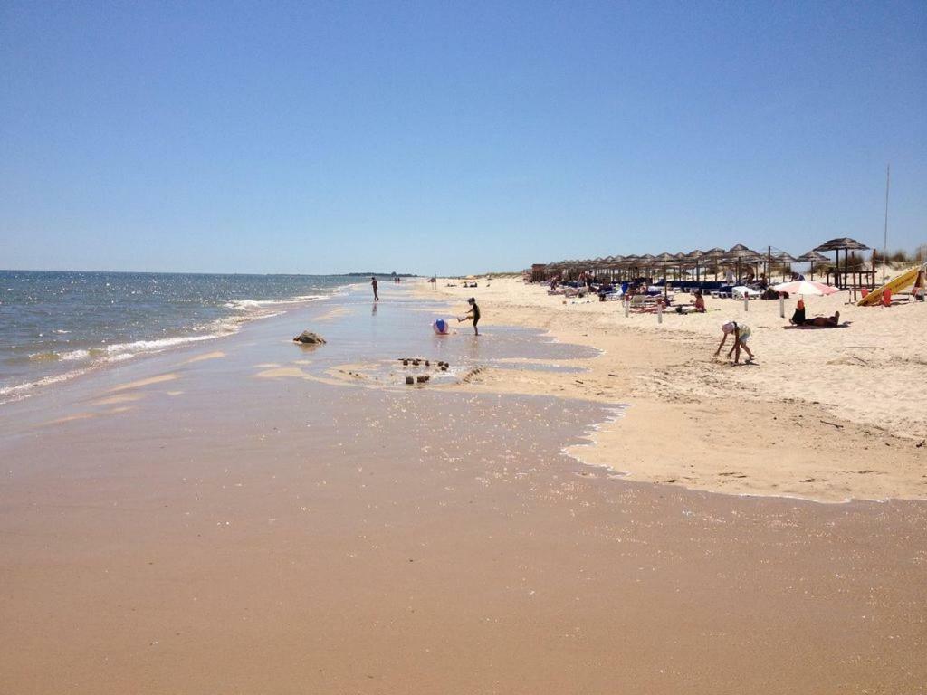 Golden Beach Apartment, Cabanas - Rua Das Giestas Lote 4 J 卡巴纳斯·德·塔维拉 外观 照片