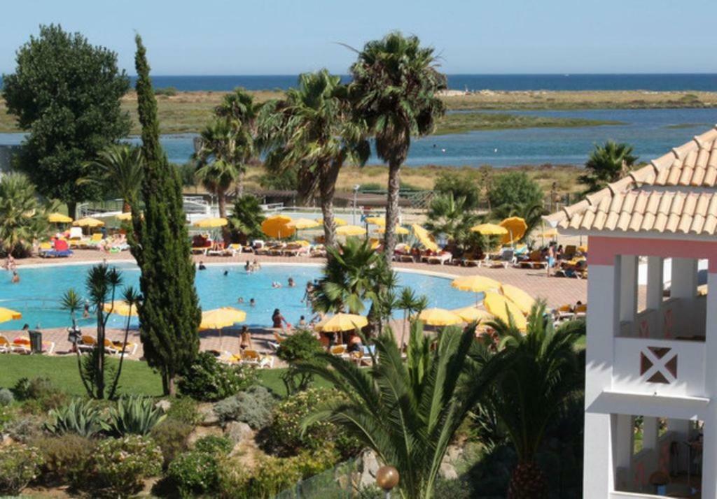 Golden Beach Apartment, Cabanas - Rua Das Giestas Lote 4 J 卡巴纳斯·德·塔维拉 外观 照片