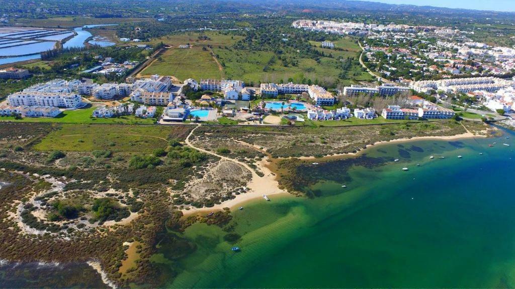 Golden Beach Apartment, Cabanas - Rua Das Giestas Lote 4 J 卡巴纳斯·德·塔维拉 外观 照片