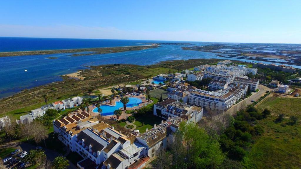 Golden Beach Apartment, Cabanas - Rua Das Giestas Lote 4 J 卡巴纳斯·德·塔维拉 外观 照片